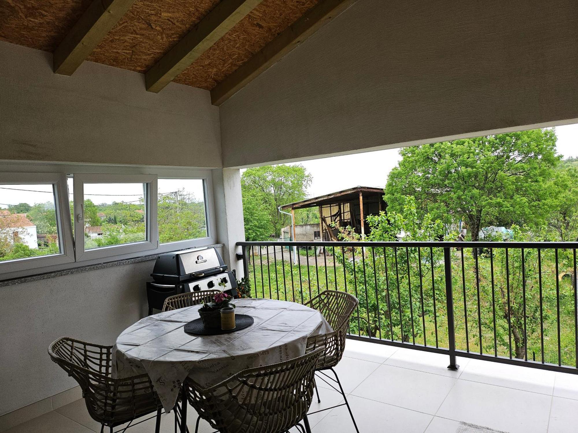 Apartman Pojine Gabonjin Exterior foto